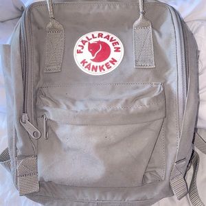 Fjallräven Kånken Mini Backpack!